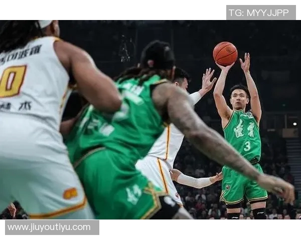 实时新闻深圳篮球队在城市联赛中的速度优势与战术分析